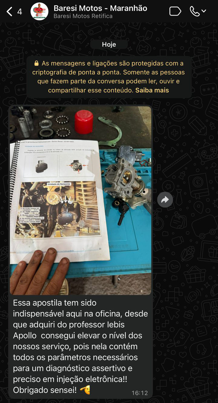 Print do WhatsApp: Baresi Motos, Maranhão, com o manual impresso na bancada